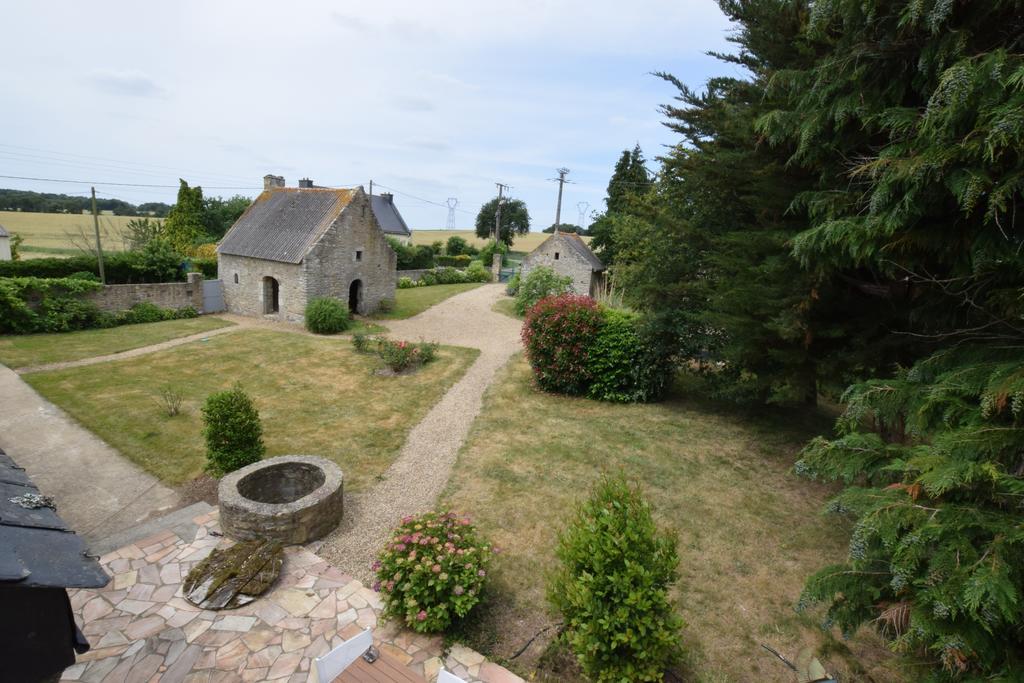 Theix Domaine Uraveni Bed & Breakfast エクステリア 写真